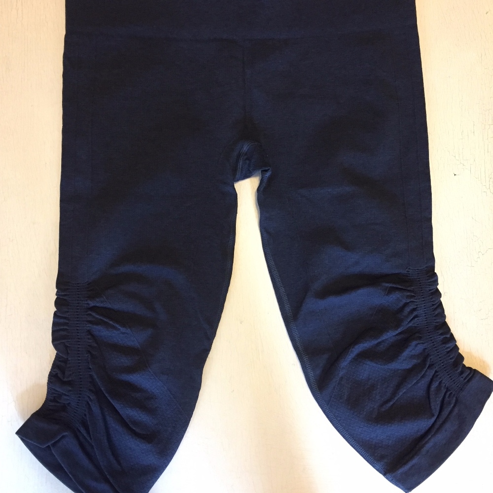 Lululemon Wunder Under High Rise 1/2 Tight